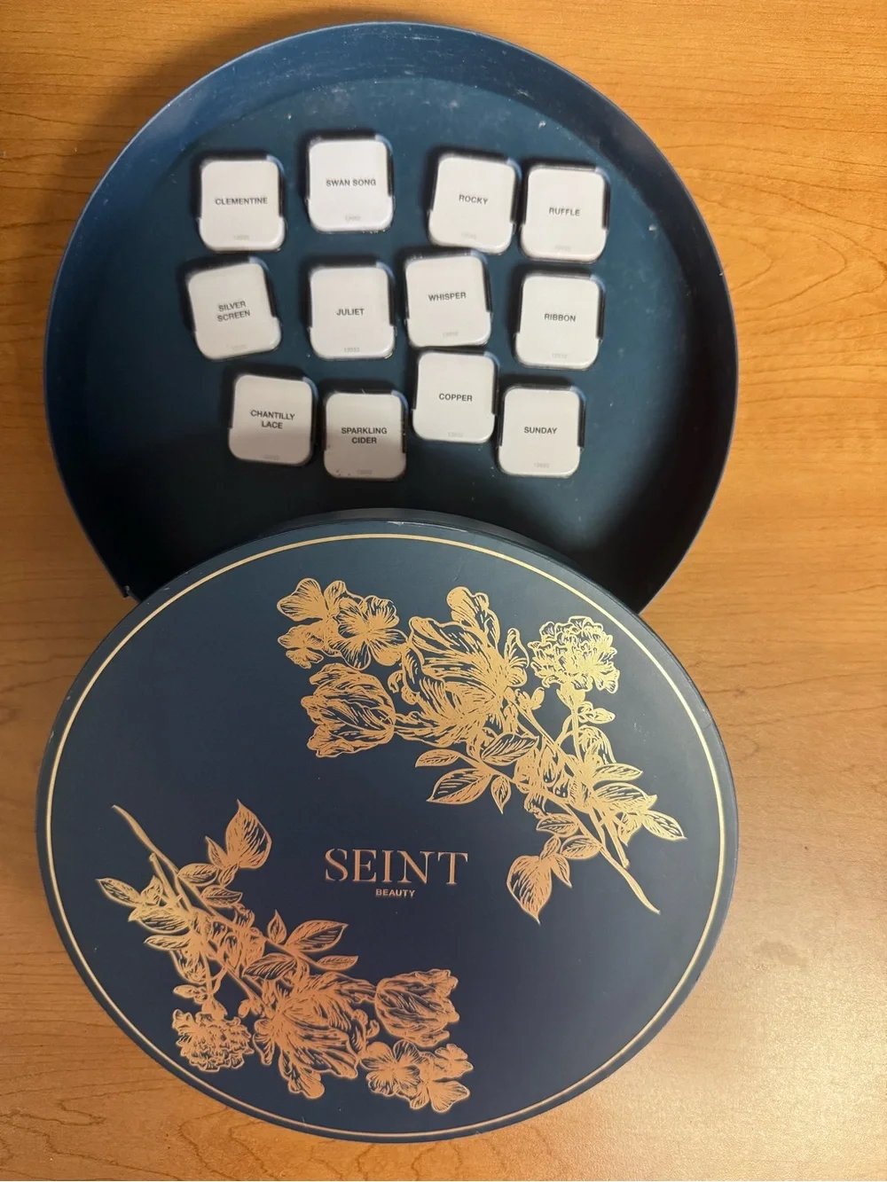Seint Beauty Eyeshadow Set - Assorted Neutral and Shimmer Shades